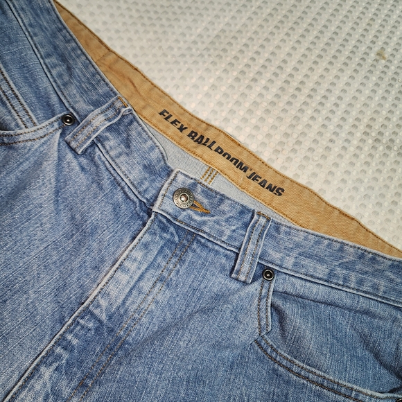 DULUTH TRADING EUC MENS SZ 36 x 30 DENIM BALL ROOM JEANS - Picture 3 of 9